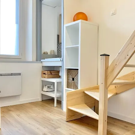 Flat Completely Renovated In The Centre #bl شقة