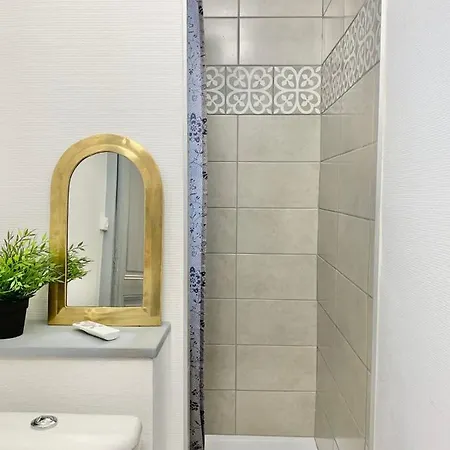 شقة Flat Completely Renovated In The Centre #bl *